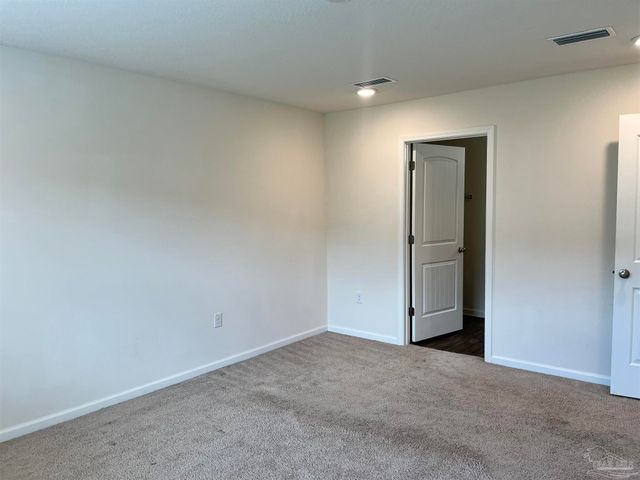 5862 Blackhorse Cir, Pensacola, FL 32526