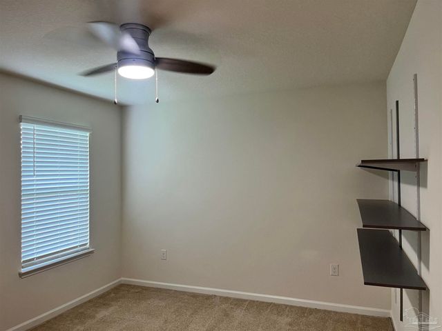 5862 Blackhorse Cir, Pensacola, FL 32526