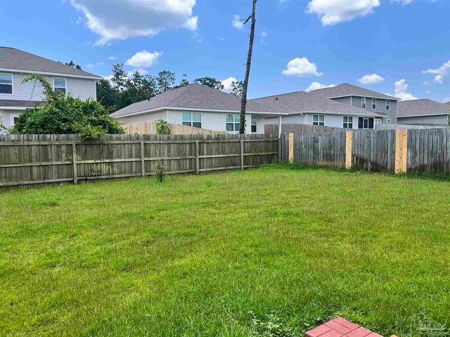 5862 Blackhorse Cir, Pensacola, FL 32526