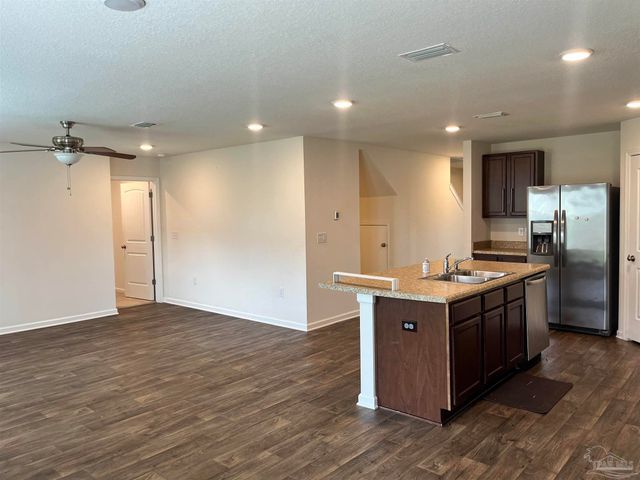 5862 Blackhorse Cir, Pensacola, FL 32526