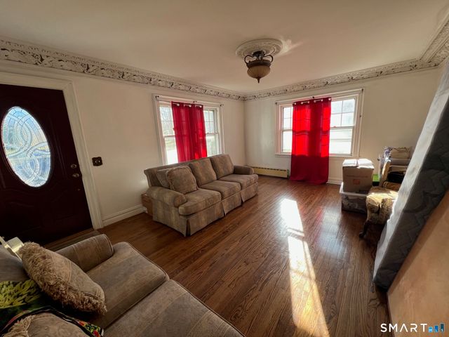 12 Avery Street, Stonington, CT 06379