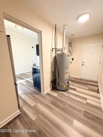 13517 Kinross Blvd, Louisville, KY 40272