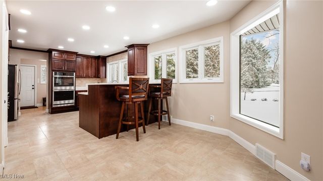 2835 West Drive, Zanesville, OH 43701