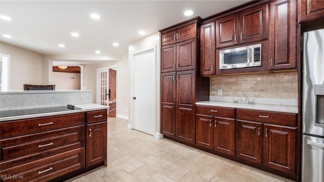 2835 West Drive, Zanesville, OH 43701