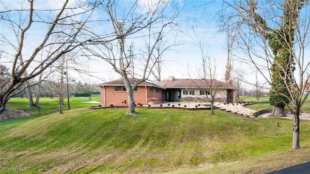 2835 West Drive, Zanesville, OH 43701