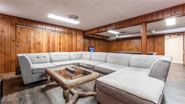 2835 West Drive, Zanesville, OH 43701