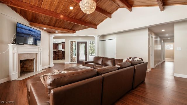 2835 West Drive, Zanesville, OH 43701