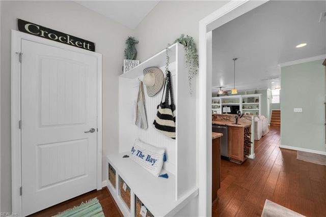 136 Bella DR, Chesapeake, VA 23322