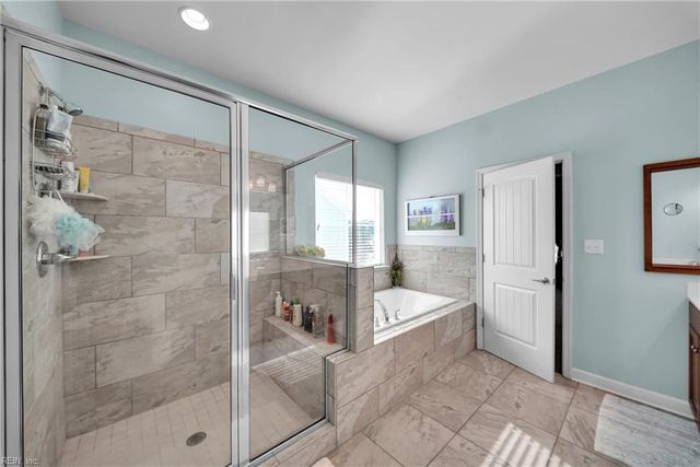136 Bella DR, Chesapeake, VA 23322