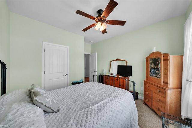 136 Bella DR, Chesapeake, VA 23322