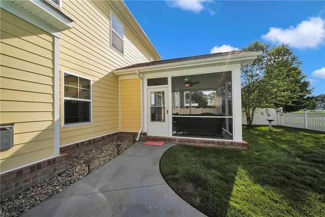 136 Bella DR, Chesapeake, VA 23322