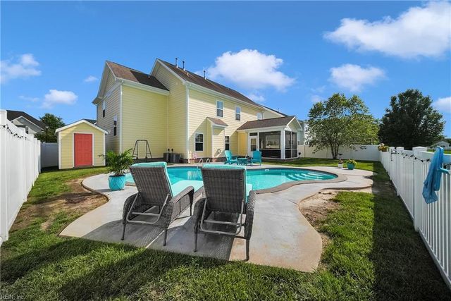 136 Bella DR, Chesapeake, VA 23322
