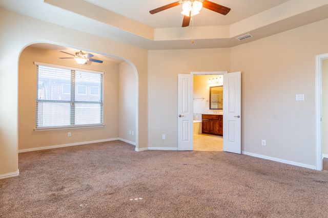 2943 Ladoga Drive, Grand Prairie, TX 75054