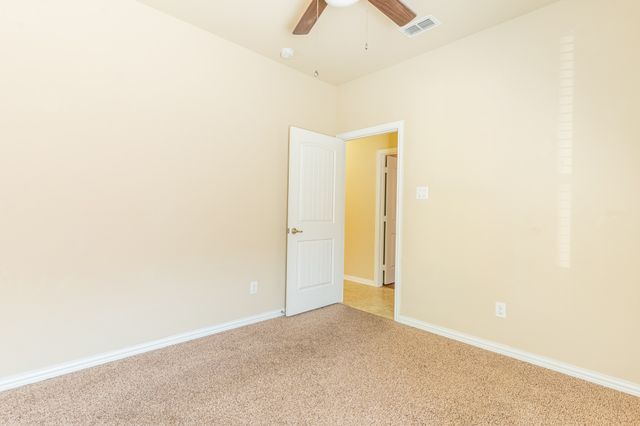 2943 Ladoga Drive, Grand Prairie, TX 75054