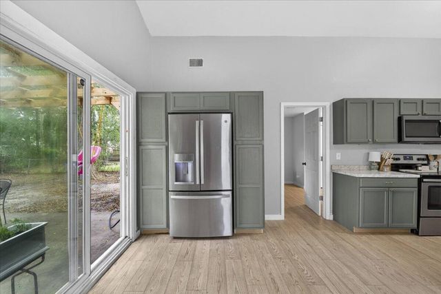 160 Mickler Drive, Ladson, SC 29456