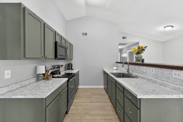 160 Mickler Drive, Ladson, SC 29456