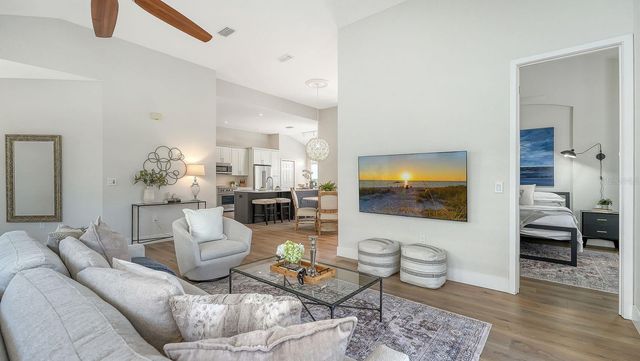 7823 HERITAGE CLASSIC COURT, Lakewood Ranch, FL 34202