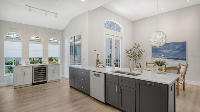 7823 HERITAGE CLASSIC COURT, Lakewood Ranch, FL 34202