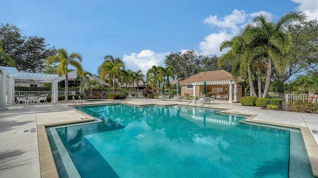7823 HERITAGE CLASSIC COURT, Lakewood Ranch, FL 34202