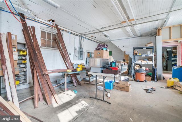 102 S RICHMOND ST, Fleetwood, PA 19522