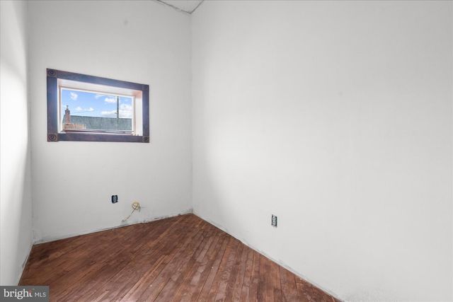 102 S RICHMOND ST, Fleetwood, PA 19522