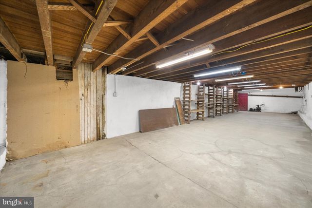 102 S RICHMOND ST, Fleetwood, PA 19522