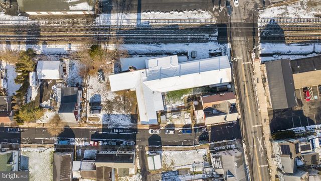 102 S RICHMOND ST, Fleetwood, PA 19522