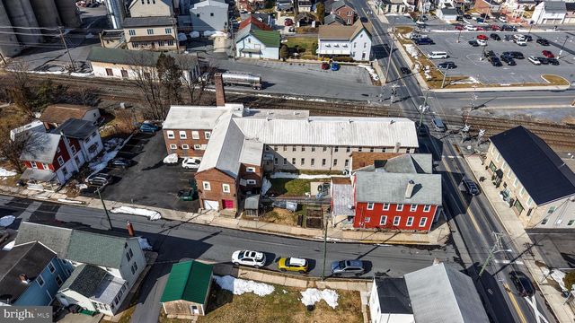 102 S RICHMOND ST, Fleetwood, PA 19522