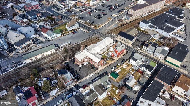 102 S RICHMOND ST, Fleetwood, PA 19522