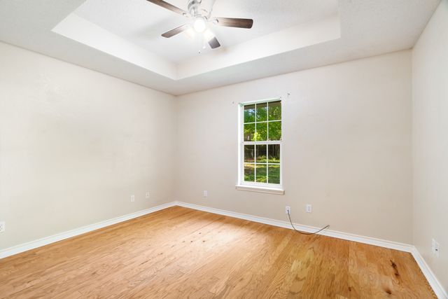 239 Deer Valley Drive, Powderly, TX 75473