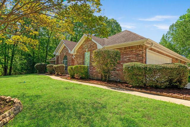 239 Deer Valley Drive, Powderly, TX 75473