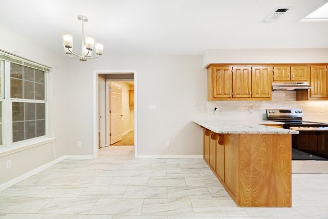 239 Deer Valley Drive, Powderly, TX 75473