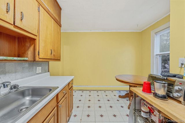 63 E Seaman Avenue, Freeport, NY 11520