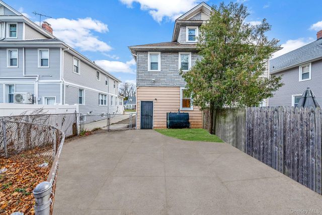 63 E Seaman Avenue, Freeport, NY 11520