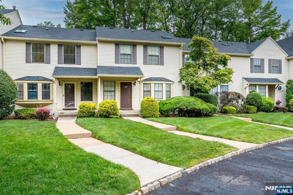 503 Timber Oaks Road 503, Edison, NJ 08820