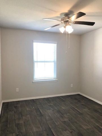 9915 Ranger Falls Lane, Conroe, TX 77384