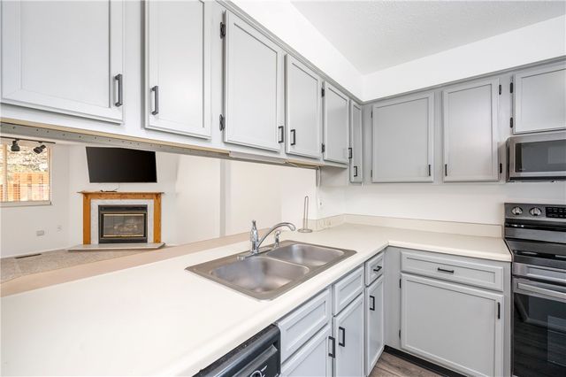 153 Rossmor Ct, Ross Twp, PA 15229