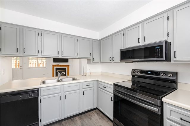 153 Rossmor Ct, Ross Twp, PA 15229