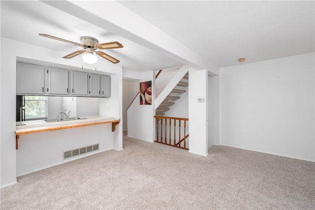 153 Rossmor Ct, Ross Twp, PA 15229