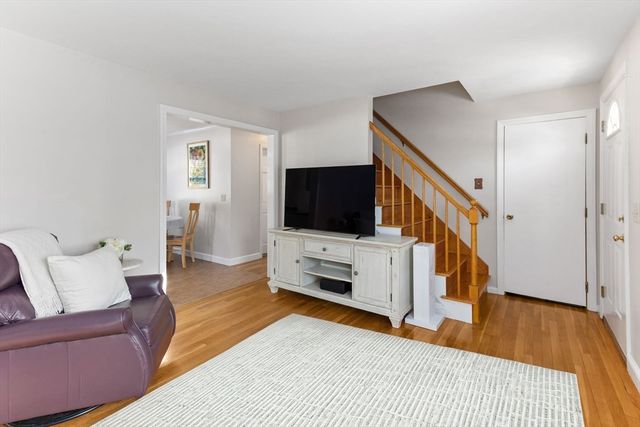 61 Suffolk St, Whitman, MA 02382