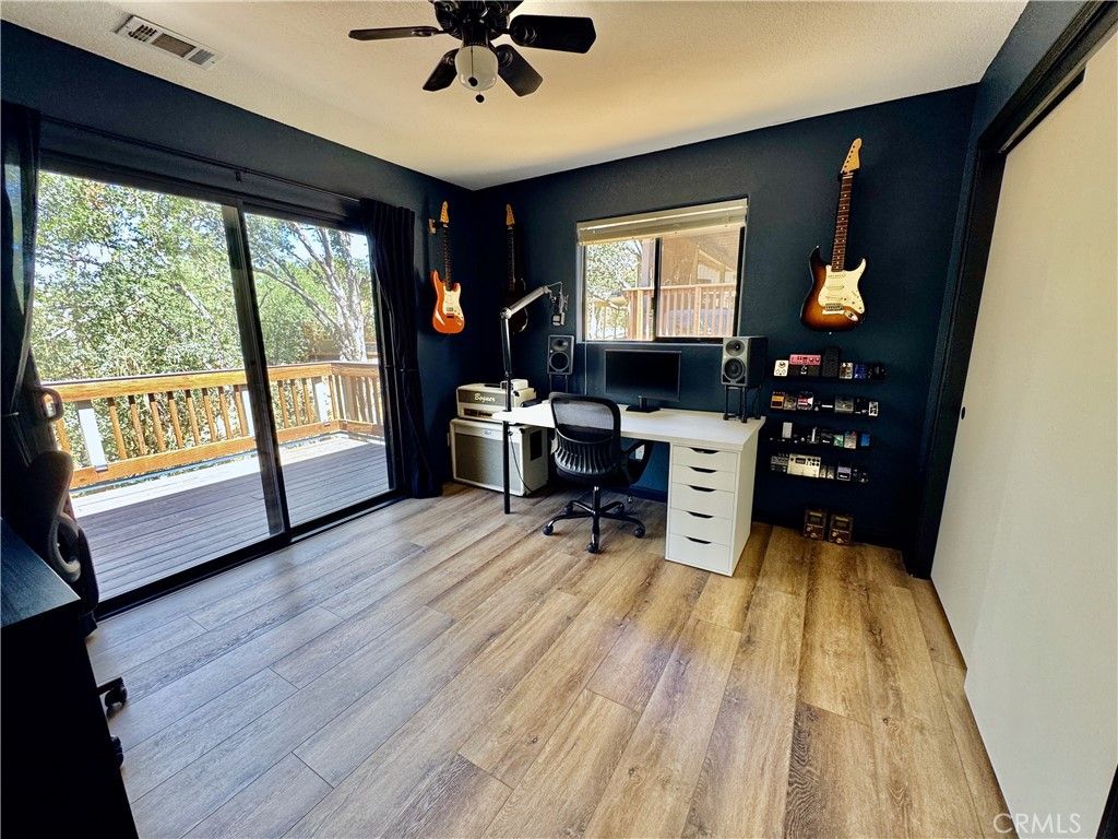 Image 19 of property listing at 2529 Captains, Bradley, CA 93426