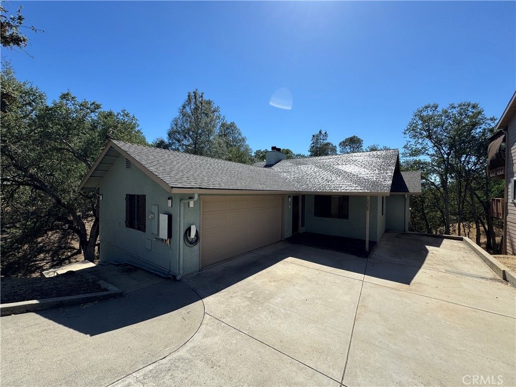 Image 2 of property listing at 2529 Captains, Bradley, CA 93426