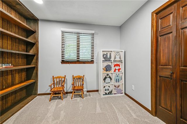 19430 Hardy Street, Stilwell, KS 66085