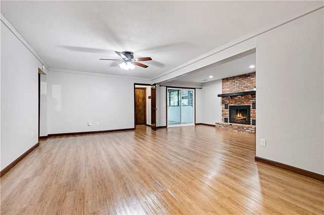 19430 Hardy Street, Stilwell, KS 66085