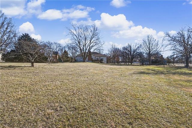 19430 Hardy Street, Stilwell, KS 66085