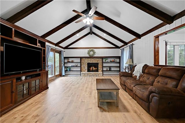 19430 Hardy Street, Stilwell, KS 66085