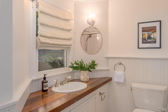 232 Sunnyside Ave, Sonoma, CA 95476