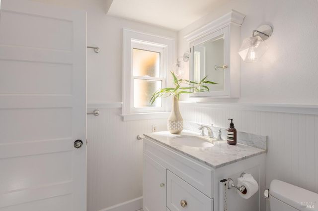 232 Sunnyside Ave, Sonoma, CA 95476