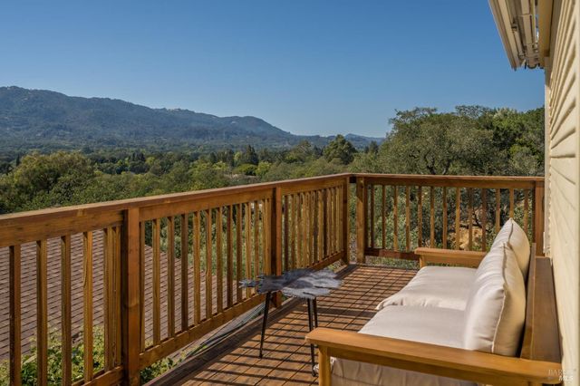 232 Sunnyside Ave, Sonoma, CA 95476