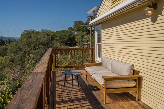 232 Sunnyside Ave, Sonoma, CA 95476